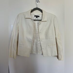 Brooks Brother’s Women’s Cream Collared Jacket. Size 10.